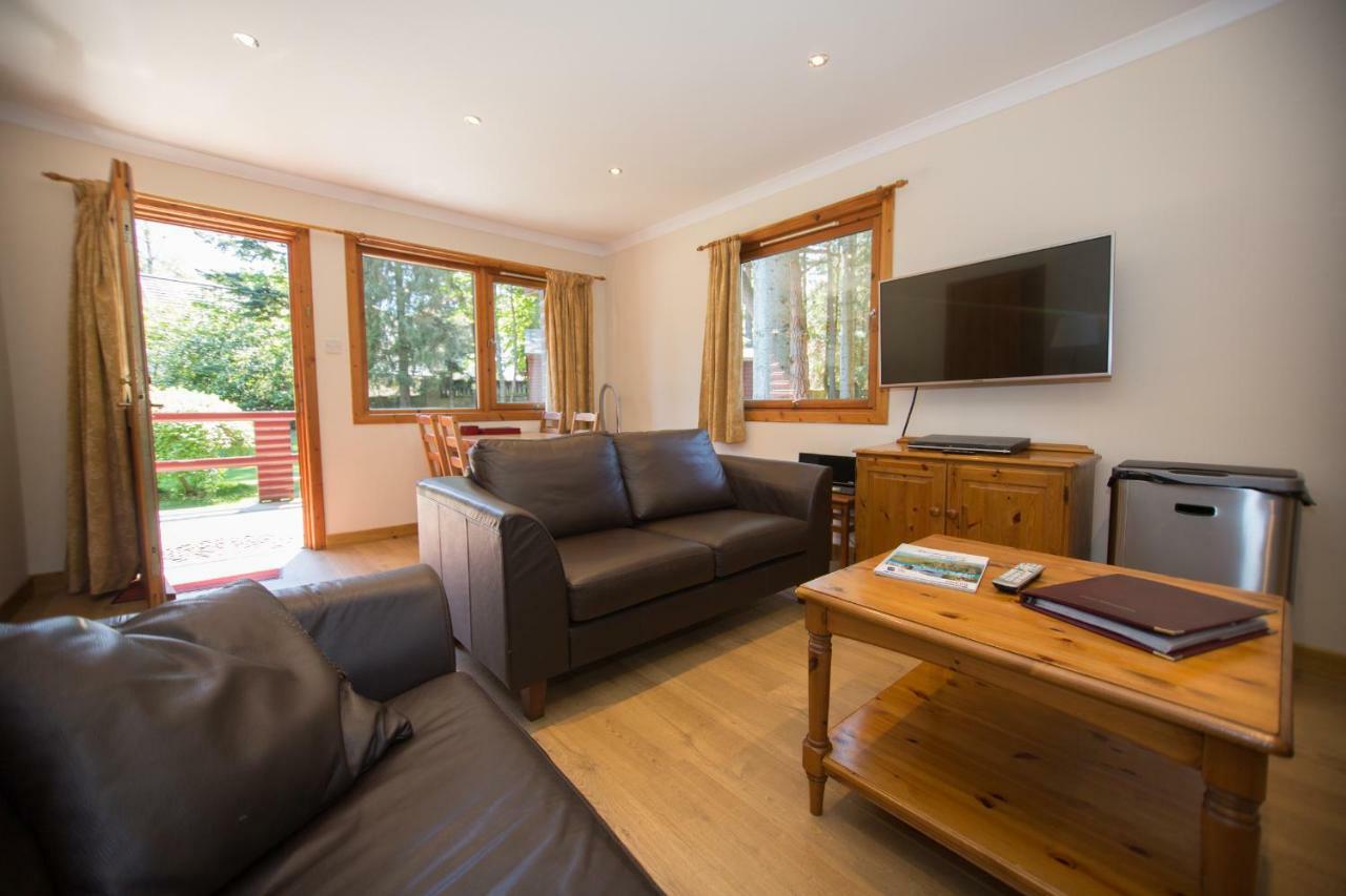 Invercauld Lodges Ballater Exterior foto