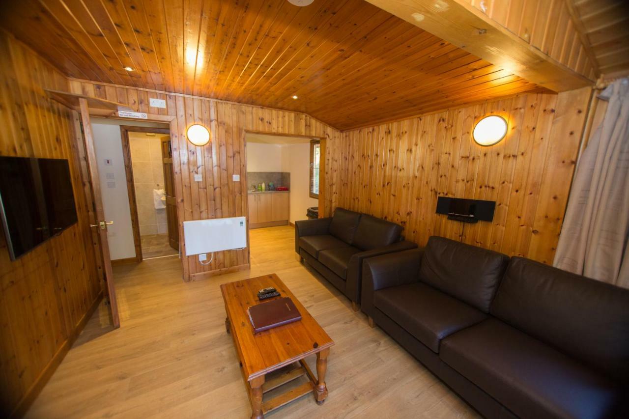 Invercauld Lodges Ballater Exterior foto